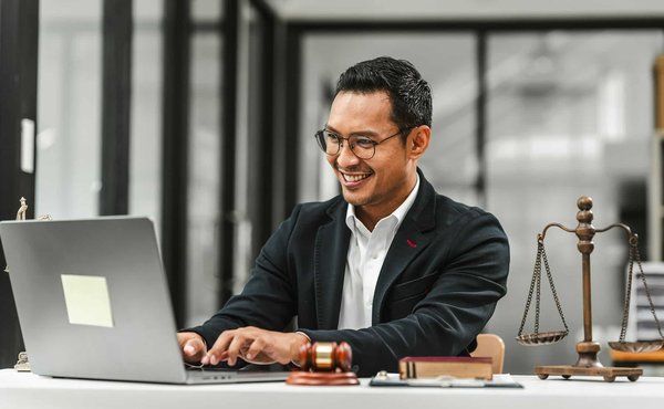 Avocat licenciement à versailles : votre allié en cas de litige